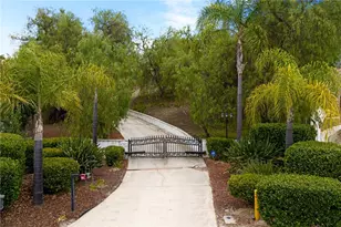 43973 El Lucero Pl, Temecula, CA 92592 - Photo 4