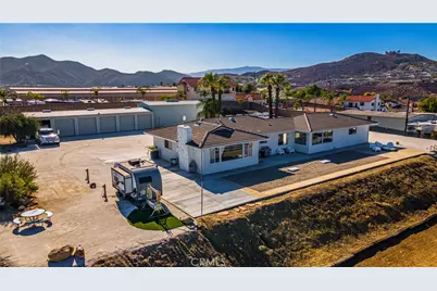 22475 Loch Lomond Drive, Canyon Lake, CA 92587 - Photo 38