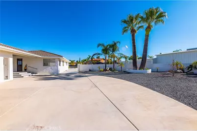 22475 Loch Lomond Drive, Canyon Lake, CA 92587 - Photo 14