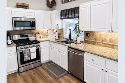 23728 Tatia, Murrieta, CA 92562 - Photo 14