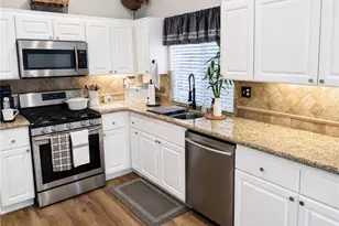 23728 Tatia, Murrieta, CA 92562 - Photo 14
