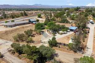 18455 Pequena Entrada, Perris, CA 92570 - Photo 12