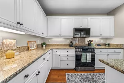 27657 Peppergrass Court, Murrieta, CA 92562 - Photo 6