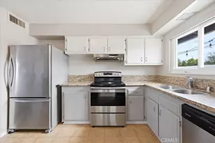 29010 Del Monte Dr, Menifee, CA 92586 - Photo 8