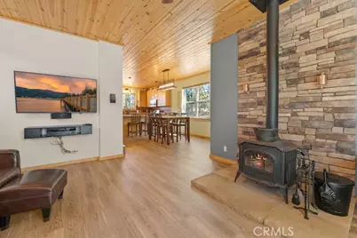 40272 Mahanoy Lane, Big Bear Lake, CA 92315 - Photo 2