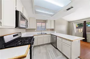 560 Boston St, Hemet, CA 92545 - Photo 10