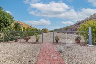 45251 La Cruz Dr, Temecula, CA 92590 - Photo 26