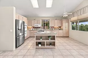 40465 Via Camposeco, Murrieta, CA 92562 - Photo 16