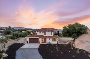 41950 Hacienda Dr, Murrieta, CA 92562 - Photo 2