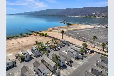 32000 Riverside Dr #I6, Lake Elsinore, CA 92530 - Photo 8