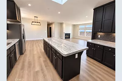 32425 Weber, Hemet, CA 92544 - Photo 4
