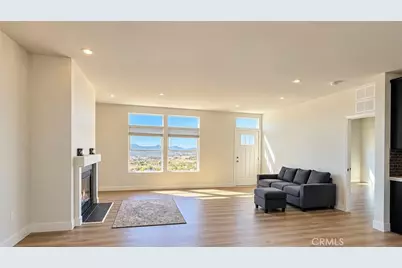 32425 Weber, Hemet, CA 92544 - Photo 6