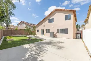 32205 Corte Illora, Temecula, CA 92592 - Photo 34