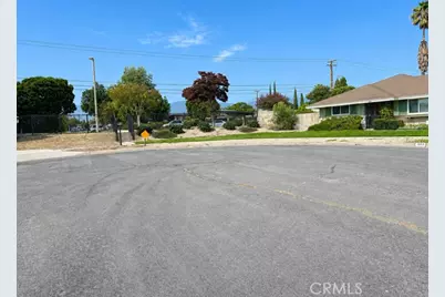 1570 N Pine, Rialto, CA 92376 - Photo 6