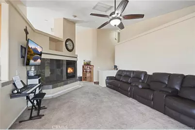 12035 Barbet, Phelan, CA 92371 - Photo 8