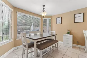 9228 Hawthorne Ave, Riverside, CA 92503 - Photo 16