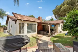 9228 Hawthorne Ave, Riverside, CA 92503 - Photo 42