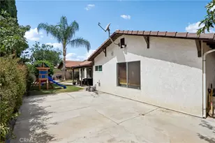 9228 Hawthorne Ave, Riverside, CA 92503 - Photo 36