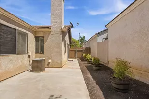 27905 Hillpointe Dr, Menifee, CA 92585 - Photo 30