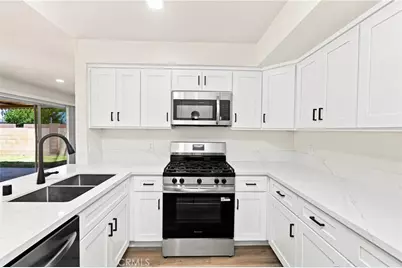20317 Jersey, Lakewood, CA 90715 - Photo 4