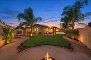 34829 Sweet Bells Dr, Winchester, CA 92596 - Photo 2