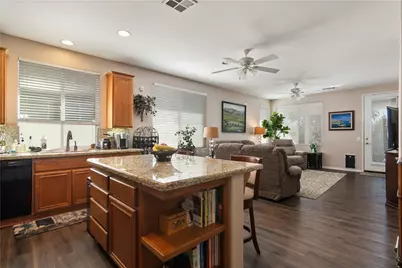 30299 Mondavi, Murrieta, CA 92563 - Photo 8