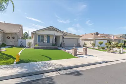 30299 Mondavi, Murrieta, CA 92563 - Photo 2
