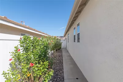 30299 Mondavi, Murrieta, CA 92563 - Photo 26