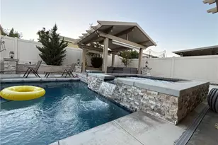 35615 Athena Ct, Winchester, CA 92596 - Photo 6