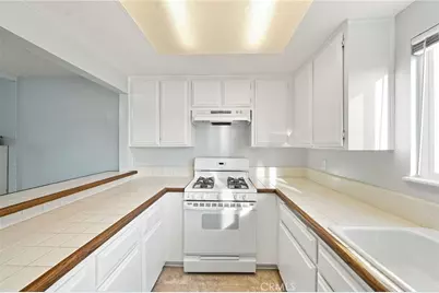 981 W Imperial Hwy #23, La Habra, CA 90631 - Photo 18