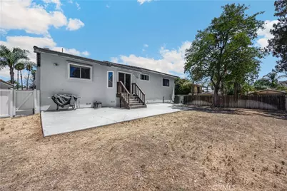 30833 Burning Tree, Canyon Lake, CA 92587 - Photo 8
