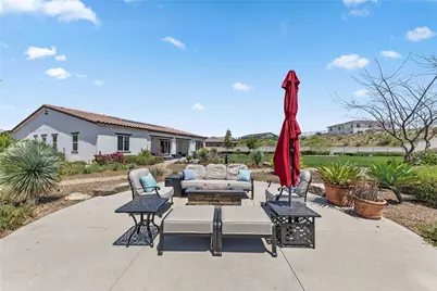 7631 Capstone Court, Riverside, CA 92506 - Photo 32