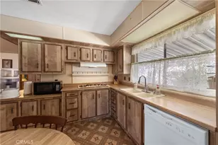 1525 W Oakland Ave, Hemet, CA 92453 - Photo 12