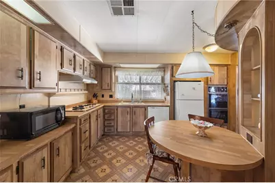 1525 W Oakland Avenue #79, Hemet, CA 92453 - Photo 10