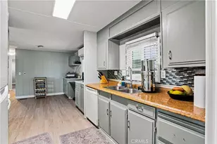 332 N Lyon Ave, Hemet, CA 92543 - Photo 2