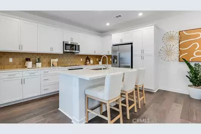 1254 Thunderbolt Lane, Rialto, CA 92376 - Photo 2