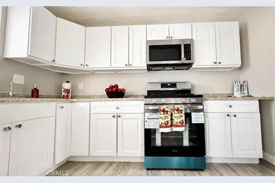 530 W Devonshire Avenue #19, Hemet, CA 92543 - Photo 2
