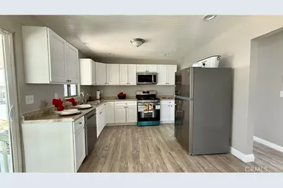 530 W Devonshire Avenue #19, Hemet, CA 92543 - Photo 10