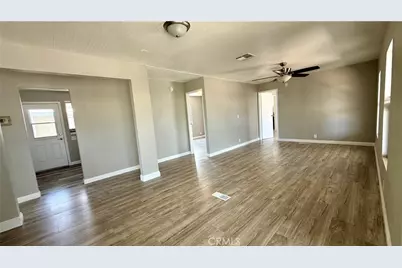 530 W Devonshire Avenue #19, Hemet, CA 92543 - Photo 10