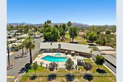 42751 E Floria Avenue #16, Hemet, CA 92544 - Photo 40