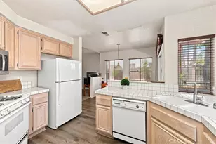 39876 Via Castana, Murrieta, CA 92563 - Photo 24
