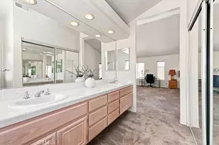 39876 Via Castana, Murrieta, CA 92563 - Photo 38