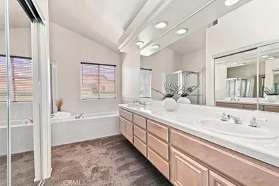 39876 Via Castana, Murrieta, CA 92563 - Photo 34