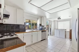 27041 Ravenhill Ct, Temecula, CA 92591 - Photo 16