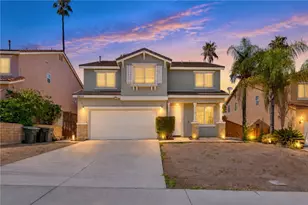 33129 Shoreline, Lake Elsinore, CA 92530 - Photo 2