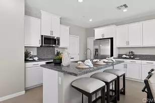 36621 Altisma Dr, Winchester, CA 92596 - Photo 2