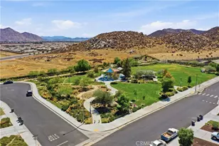 26567 Calle Los Robles, Menifee, CA 92585 - Photo 32