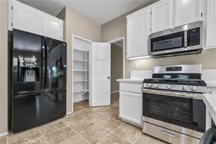 37690 Rushing Wind Ct, Murrieta, CA 92563 - Photo 10