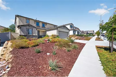 34136 Thistlewood Avenue, Murrieta, CA 92563 - Photo 2