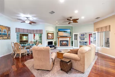 947 W Commonwealth Avenue, Hemet, CA 92543 - Photo 16